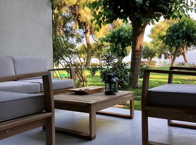 度假居 ανεμπόδιστη θέα με κήπο και πισίνα *