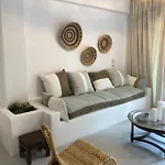 Garden Oasis By The Sea - Pool & Parking *