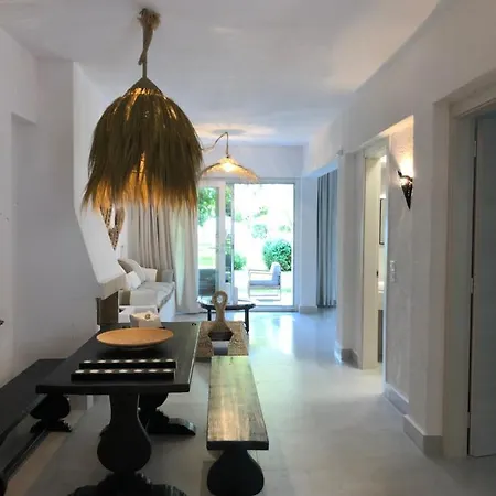 Garden Oasis By The Sea - Pool & Parking Agioi Theodoroi (Corinthia)